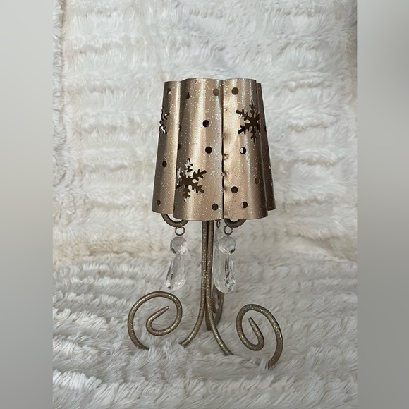 Sparkly Gold painted chandelier candle holder Christmas decor - Picture 5 of 7